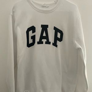 gap crewneck